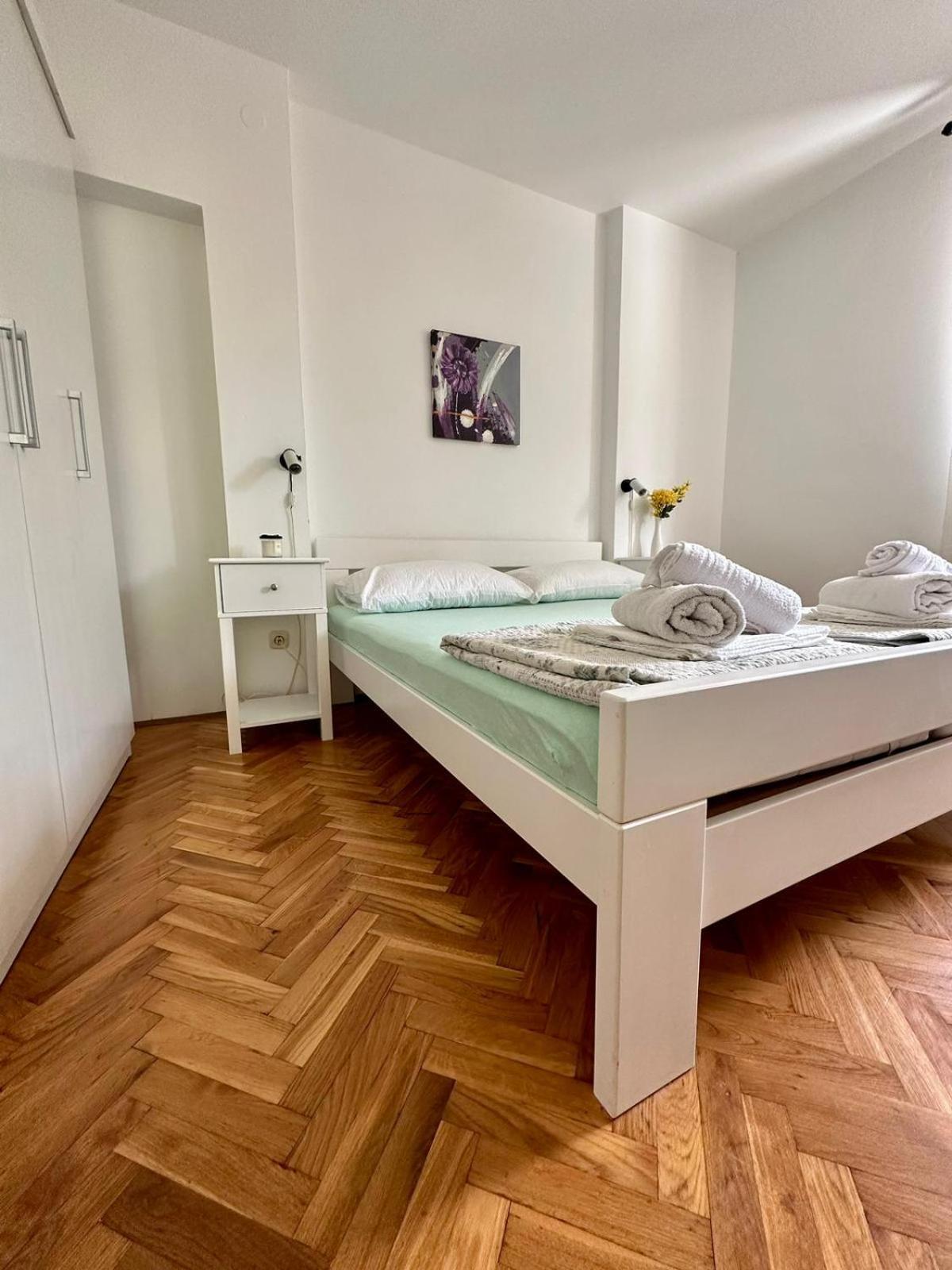 Delfin Apartments Задар Экстерьер фото