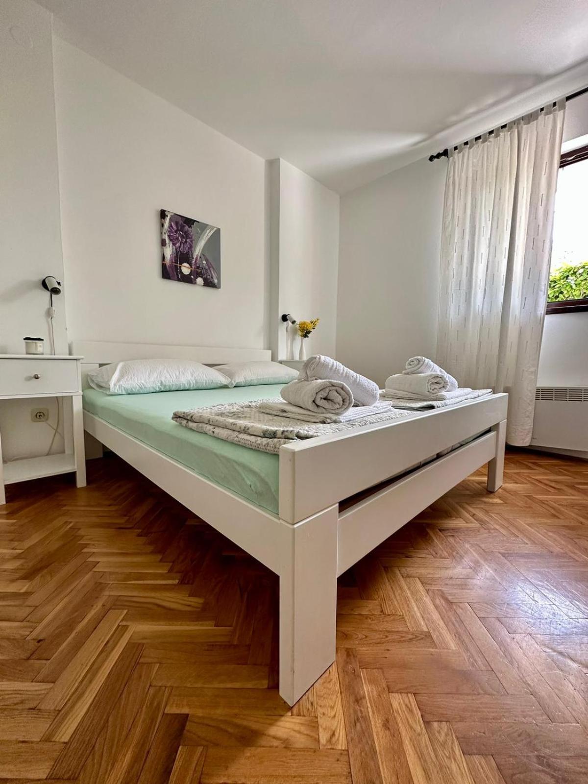 Delfin Apartments Задар Экстерьер фото
